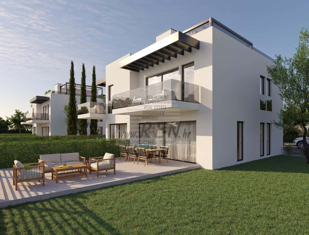 Modern semi-detached house near the sea