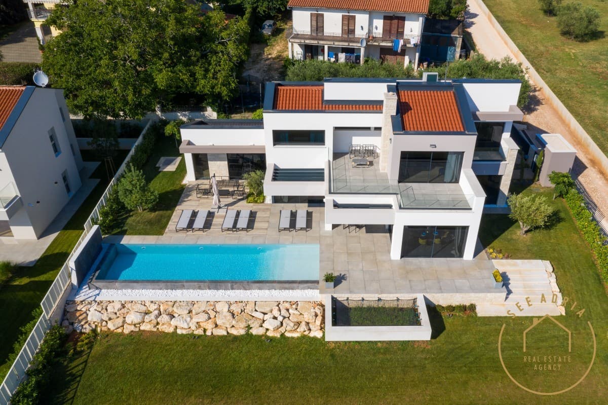 Villa mit Panoramablick auf das Meer und die Weinberge (1/19)