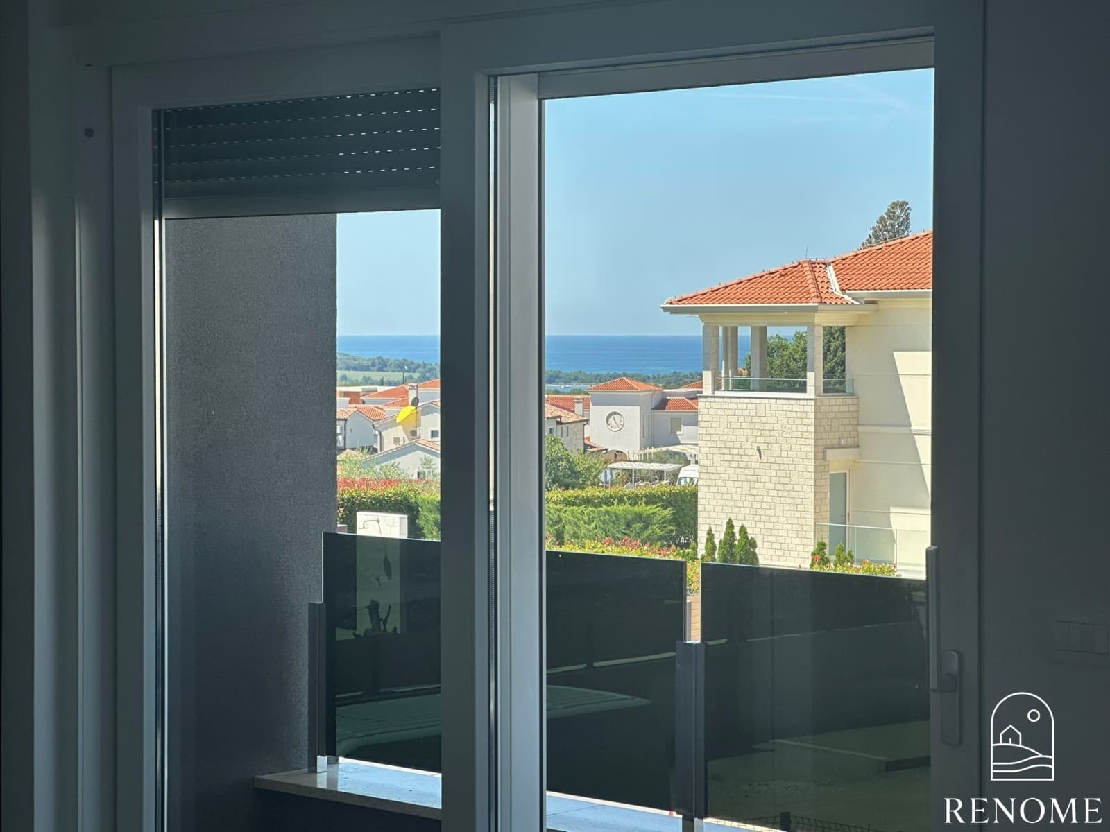 Wohnung im ersten Stock mit Dachterrasse, Vabriga (S4) (1/9)
